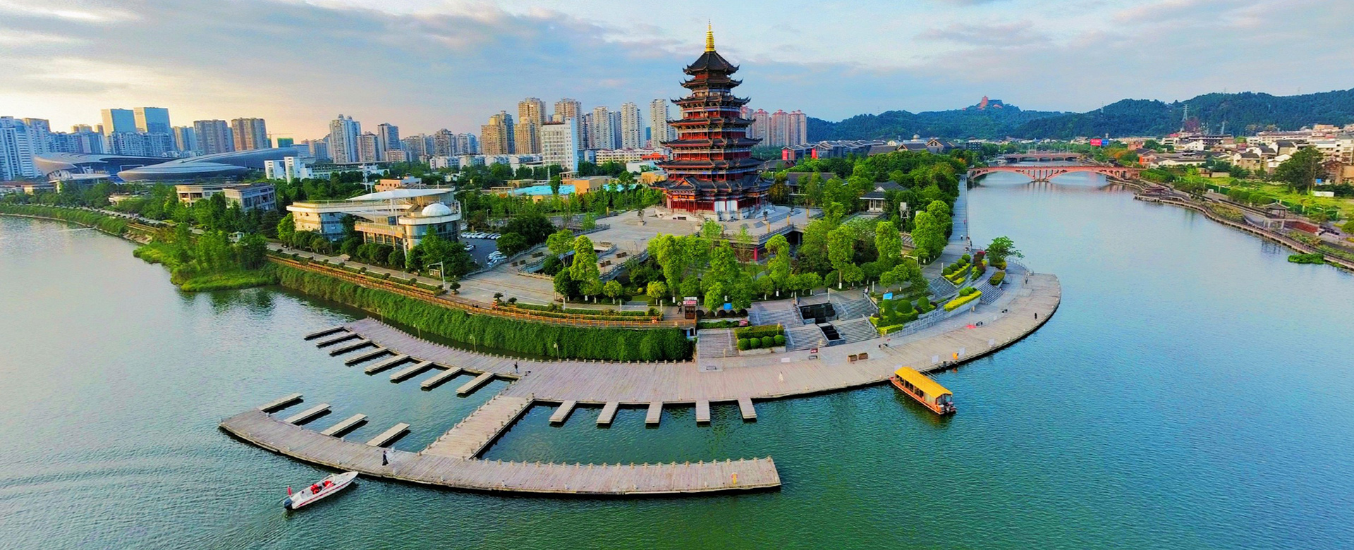 興企愛(ài)崗、志美行厲、建功立業(yè)